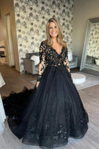 Elegant Long Black A-line V-neck Long Sleeves Wedding Dresses With Lace