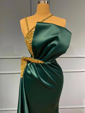 Elegante vestido de fiesta de satén con cuello halter y corte sirena