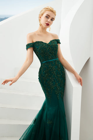 Elegantes langes schulterfreies Ballkleid aus Tüllspitze im Meerjungfrauenstil