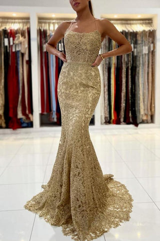 Elegante vestido de fiesta largo de sirena con tirantes finos, espalda descubierta y apliques de encaje