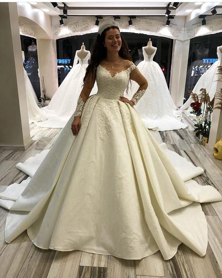 Elegant Long Princess Sweetheart Satin Wedding Dress with Sleeves by BIZTUNNEL