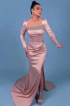 Robes de bal roses élégantes à manches longues en satin avec strass