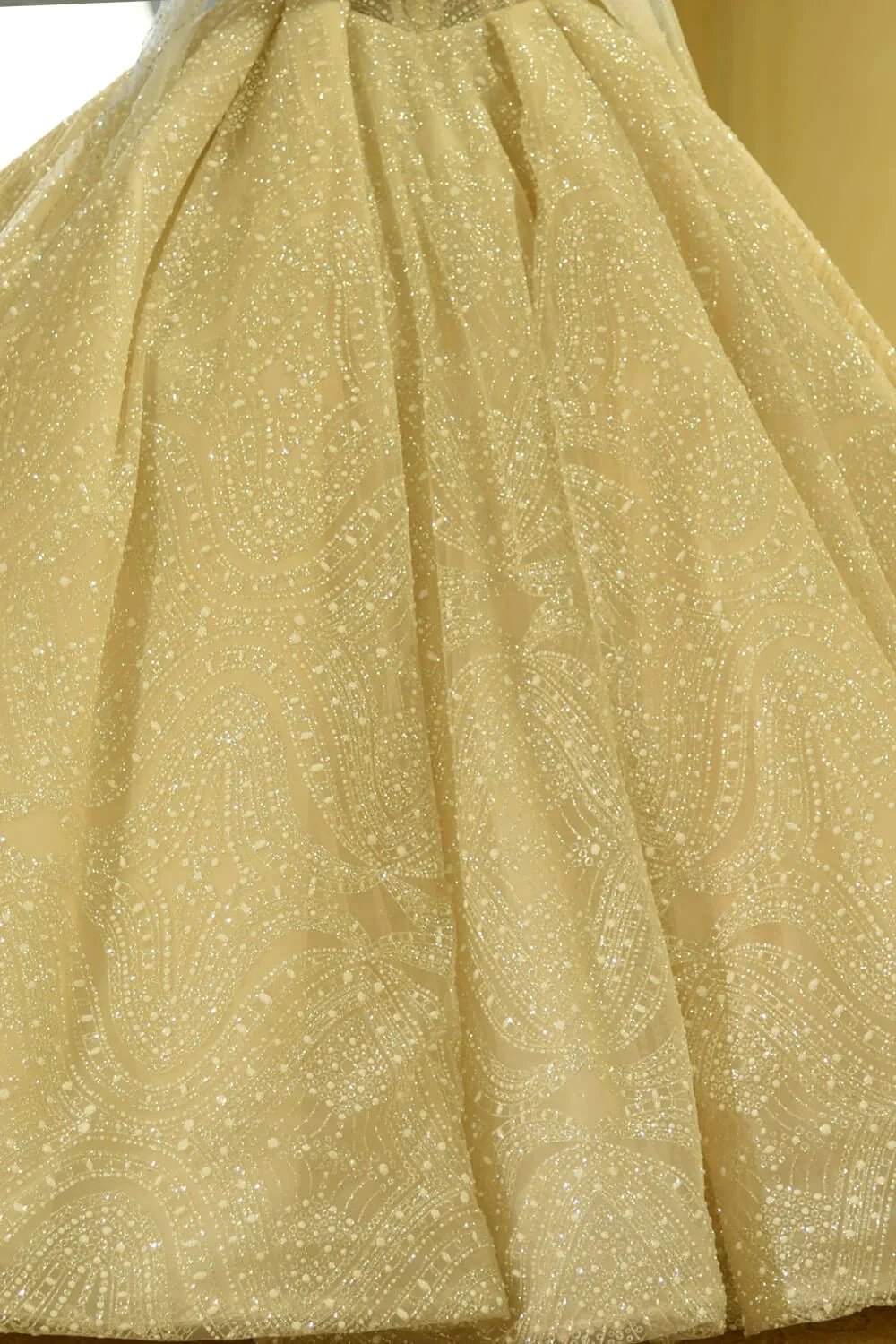 Elegant Long Sleeve Sweetheart Lace-up Ivory Tulle Ball Gown Wedding Dress by misshow.com