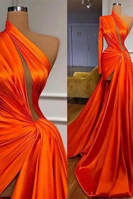 Elegante vestido de fiesta con un hombro al descubierto, mangas largas y abertura frontal