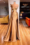Vestido de cerimónia elegante com um ombro só, mangas compridas, lantejoulas e racha
