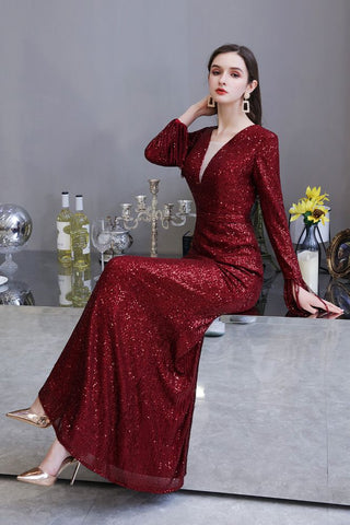Elegante vestido de cóctel de sirena con escote en V y lentejuelas color burdeos, largo hasta el suelo