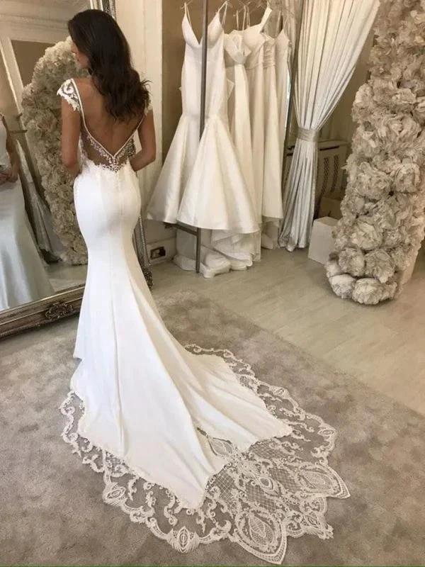 Vestidos de Noiva Elegantes em Cetim Marfim com Renda em Estilo Sereia e Sem Mangas