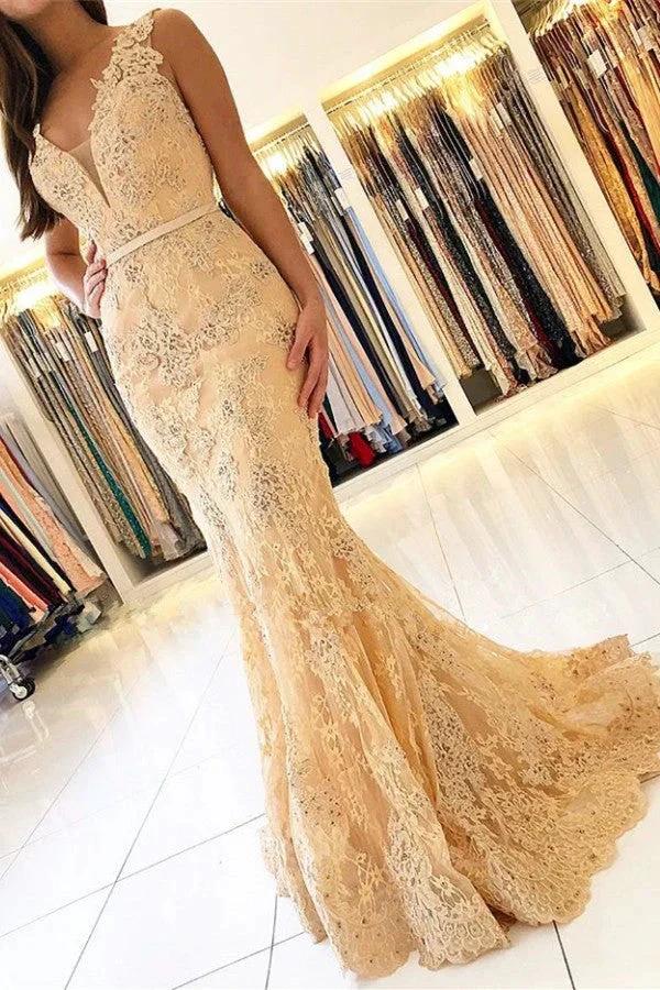Elegant Sleeveless V-Neck Mermaid Evening Dress with Lace Appliques by misshow.com