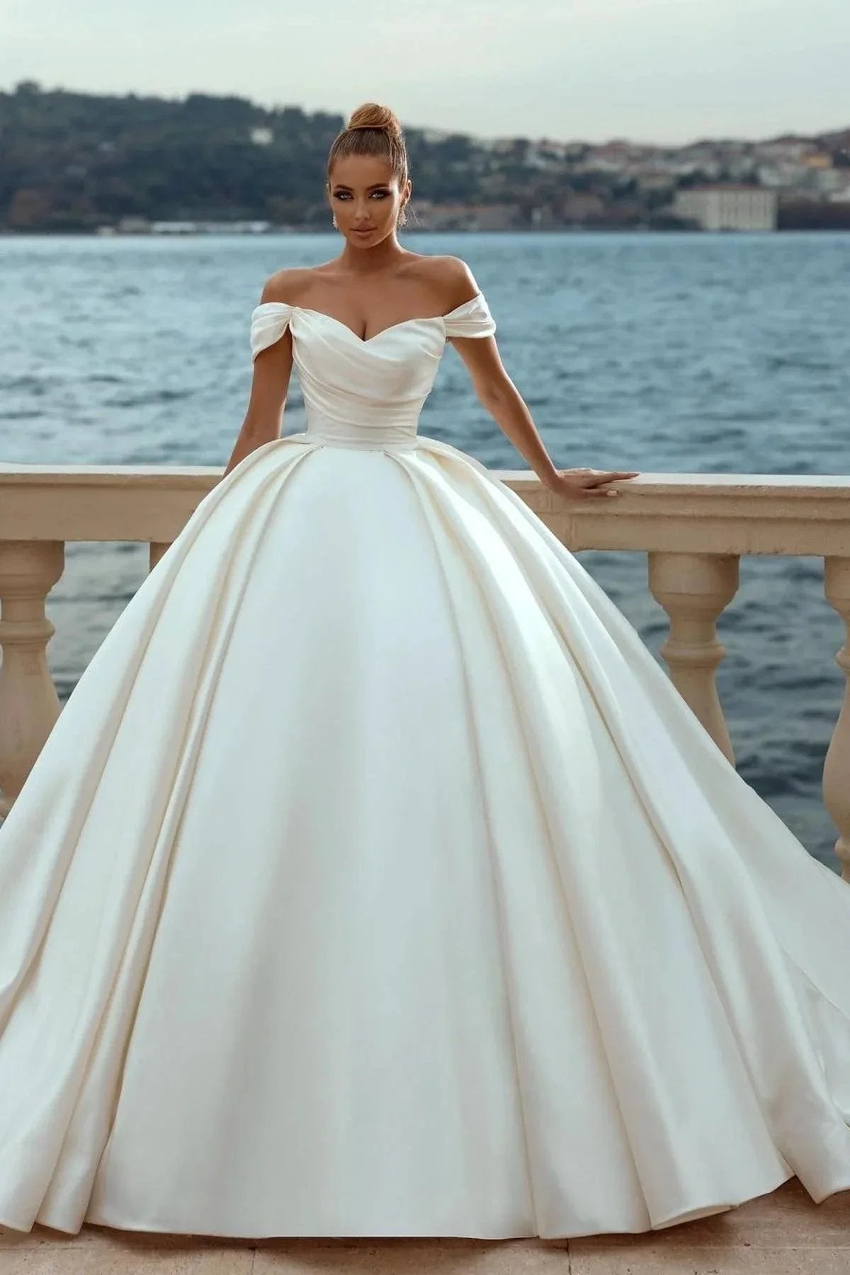 Elegant Sweetheart Off-the-shoulder Wedding Dresses Sweep Train by misshow.com