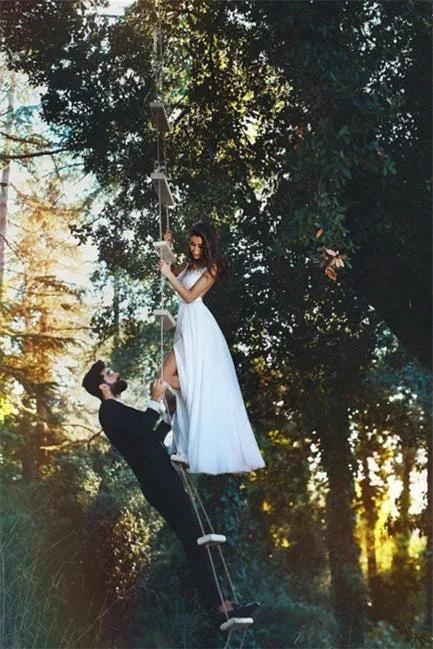 Elegant wedding dresses with lace chiffon floor-length by misshow.com