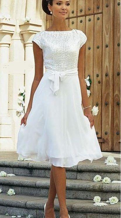 Elegant White A-line Chiffon Wedding Dress With Short Sleeve