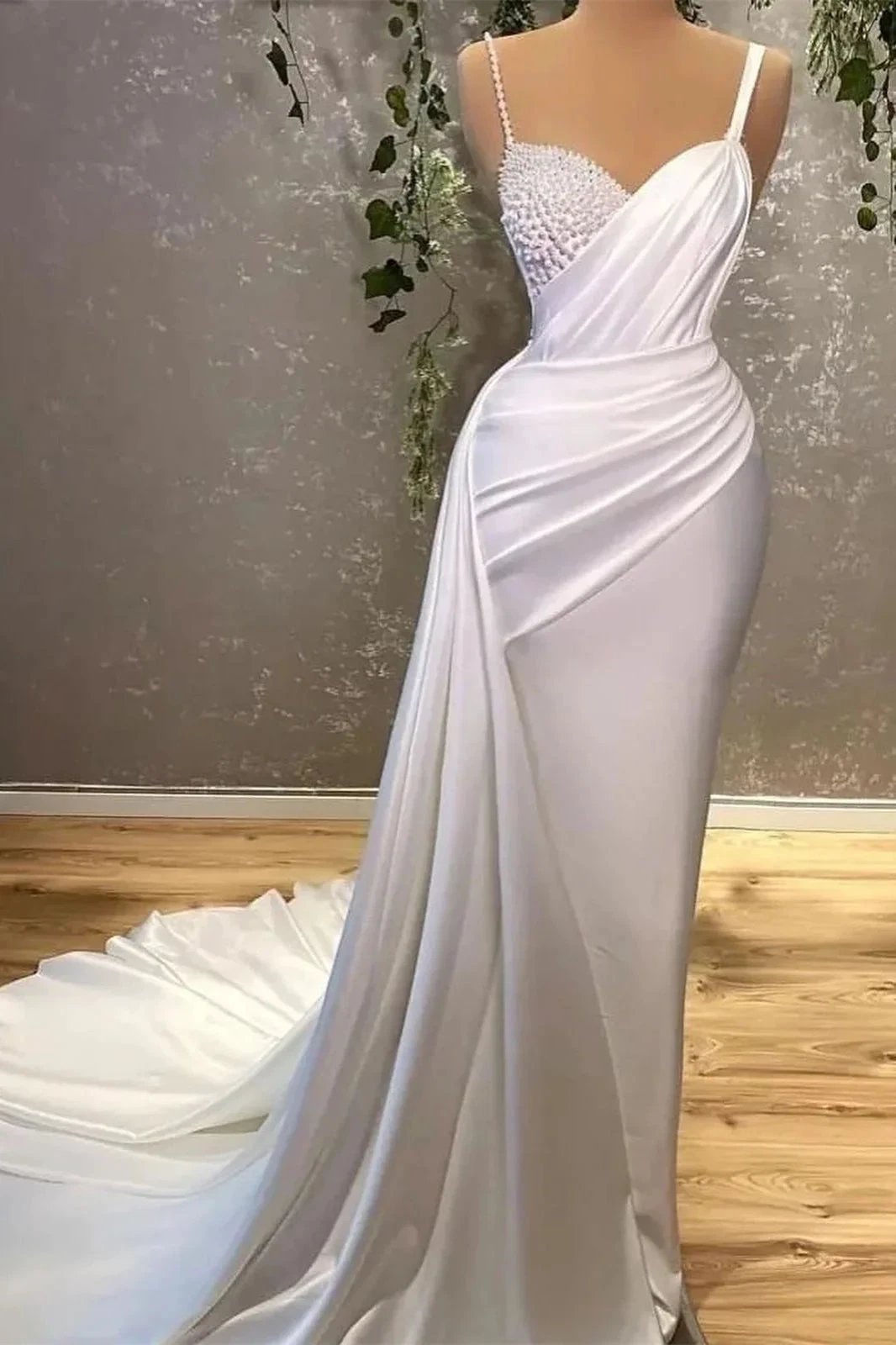 Elegant White Sleeveless Prom Dress With Beads by misshow.com