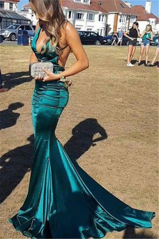 Excelente vestido de fiesta largo de sirena con escote en V y espalda descubierta