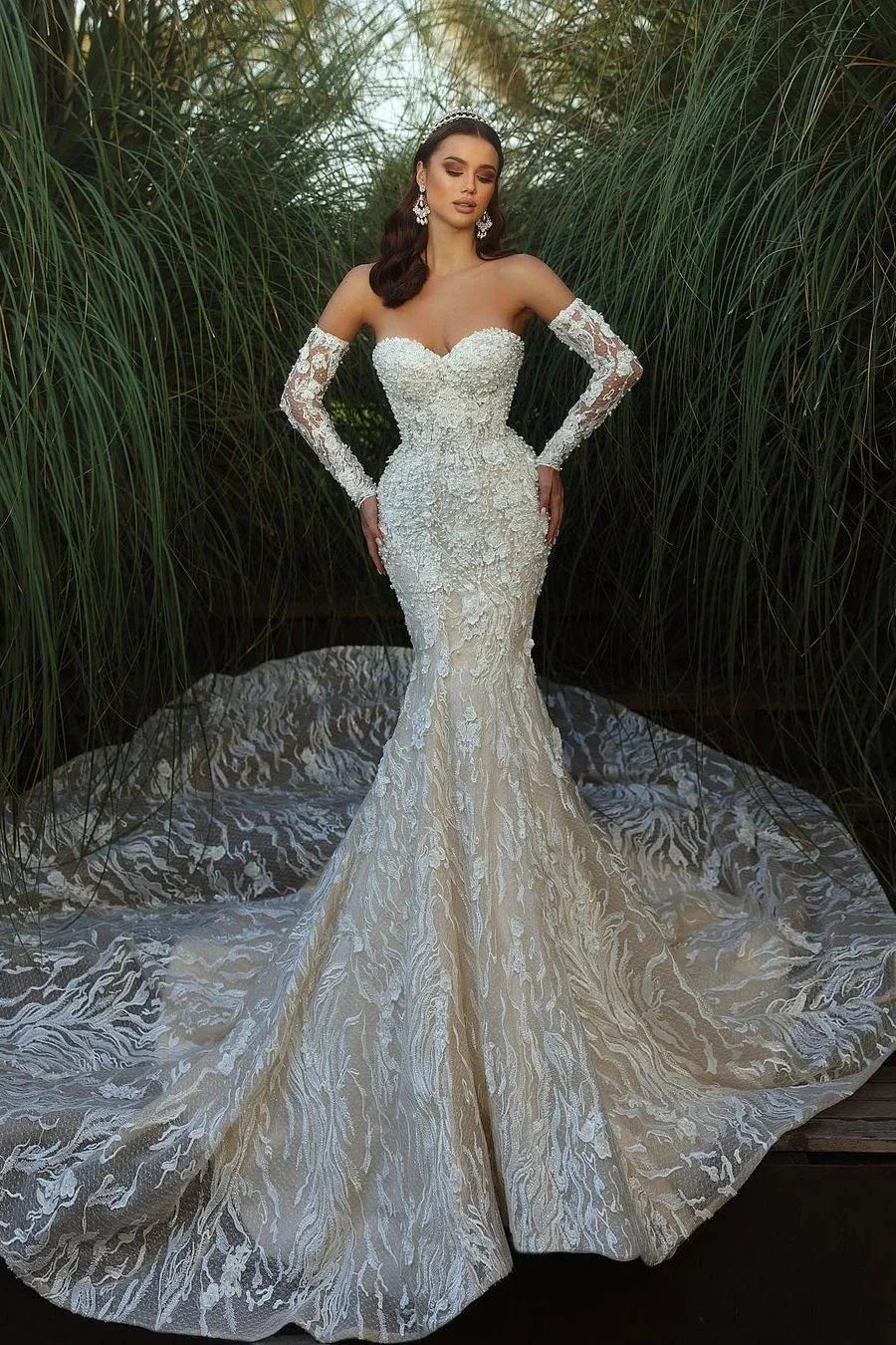 Exquisite Floor Length Sweetheart Sleeveless Mermaid Lace Wedding Dress with Cathedral Train by misshow.com