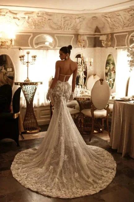 Exquisite Long Ivory Mermaid V-neck Strapless Tulle Lace Wedding Dress by misshow.com