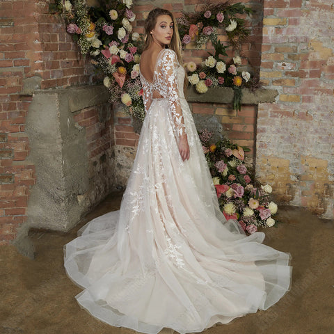 Light Champagne Modern Wedding Dresses Backless Applique Bride Gowns A-Line Tulle V-Neck Long Sleeves vestido de noiva