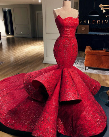 Fabelhaftes trägerloses, ärmelloses, langes Meerjungfrauen-Ballkleid