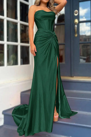 Nadia | Langes, trägerloses Ballkleid aus Satin im Meerjungfrauenstil mit Schlitz