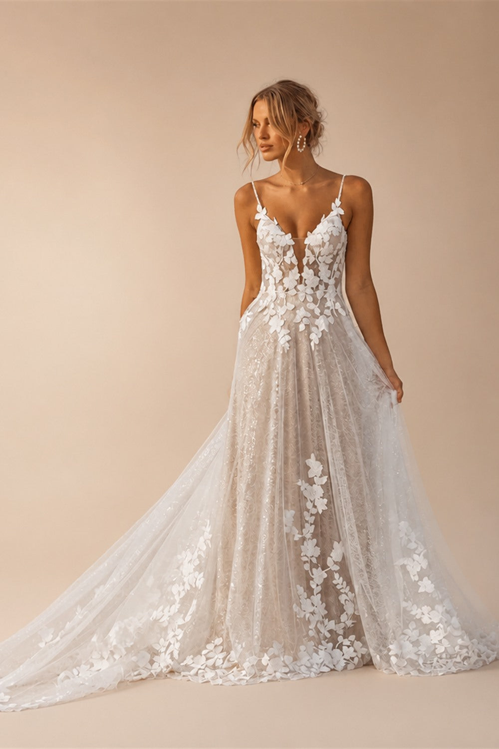 Viktoria Custom Wedding Dress Bride Sweetheart Spaghetti Straps