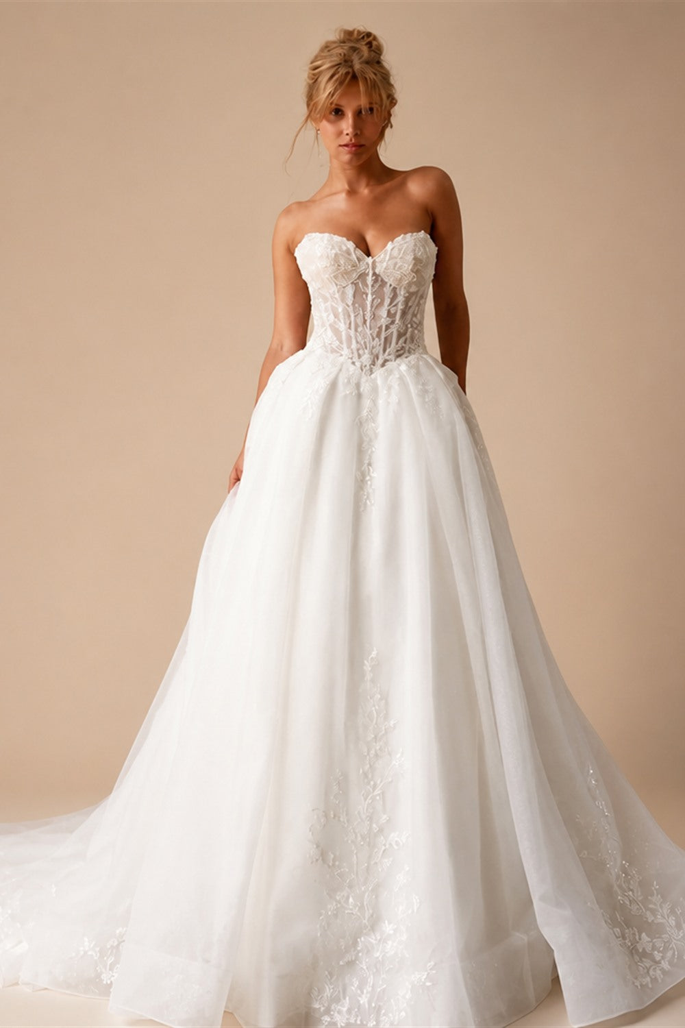 Custom Sleeveless Sweetheart A Line Wedding Dress With Lace Applique Train