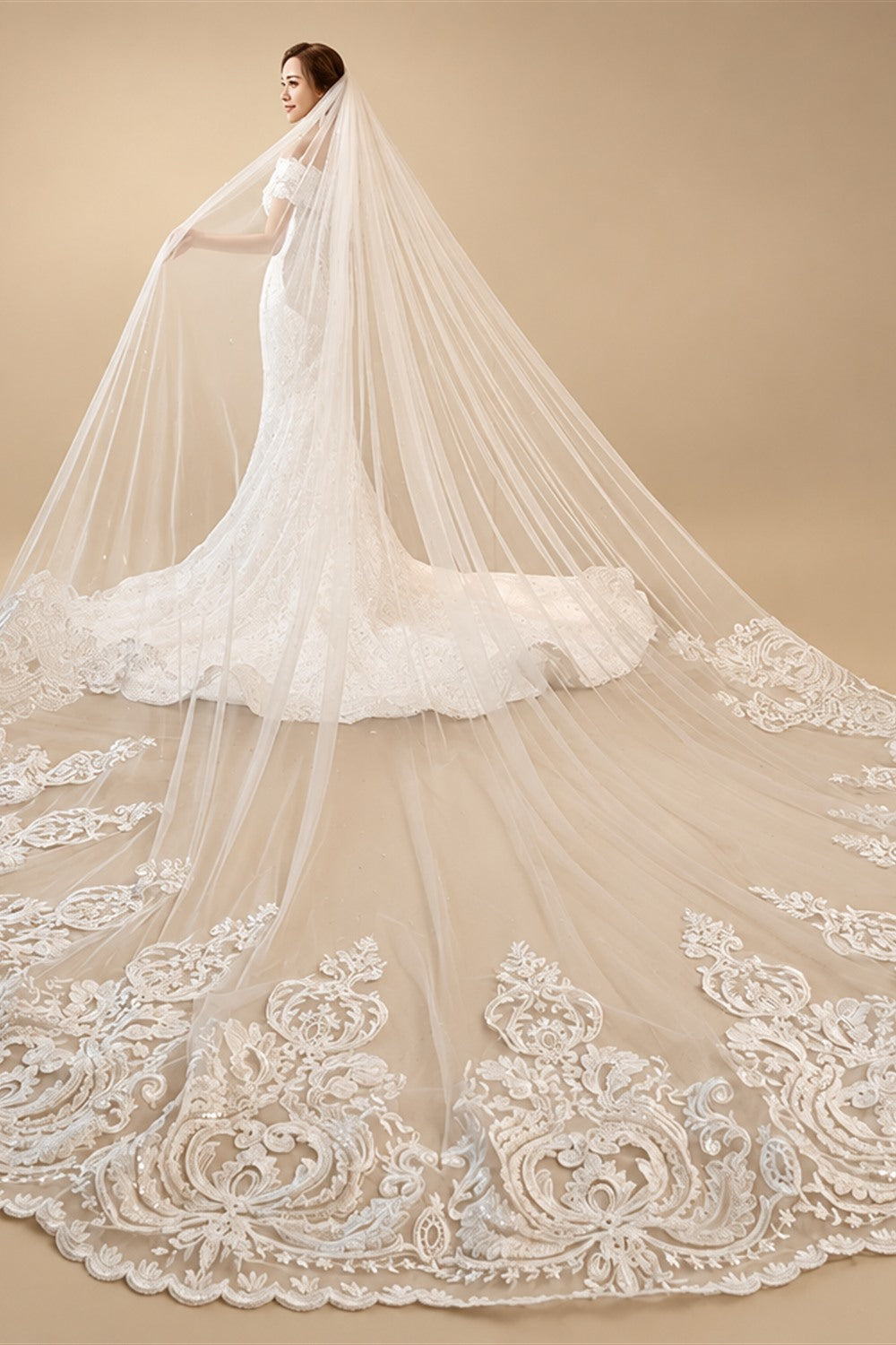 4m Luxury One Layer wedding Veil Cathedral Veil Tulle Bridal Veil With Comb Ivory White Veil Wedding Accessories Customized veil
