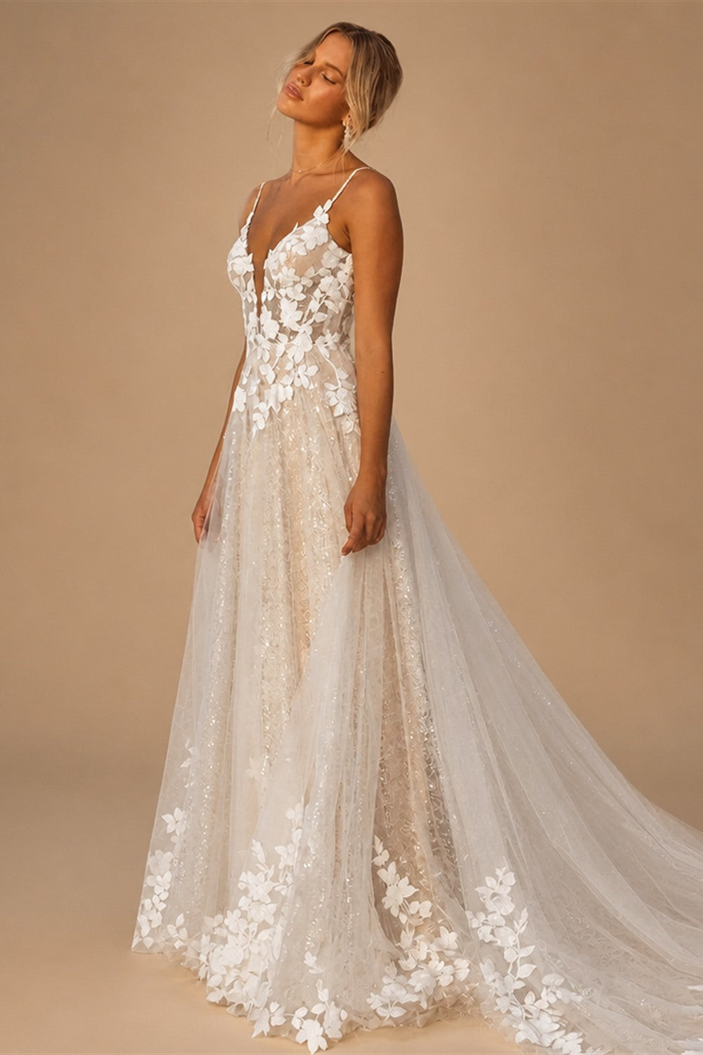 Viktoria Custom Wedding Dress Bride Sweetheart Spaghetti Straps