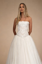 Dreamy White Strapless Lace Corset Bodice Tulle Ball Gown Wedding Dress ZP088