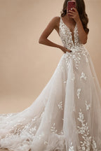 LORIE Boho Lace Elegant Wedding Dresses Low-Cut V-Neck Applique Bride Gowns Princess Spaghetti Strap Bridal Gown PartyCustomized