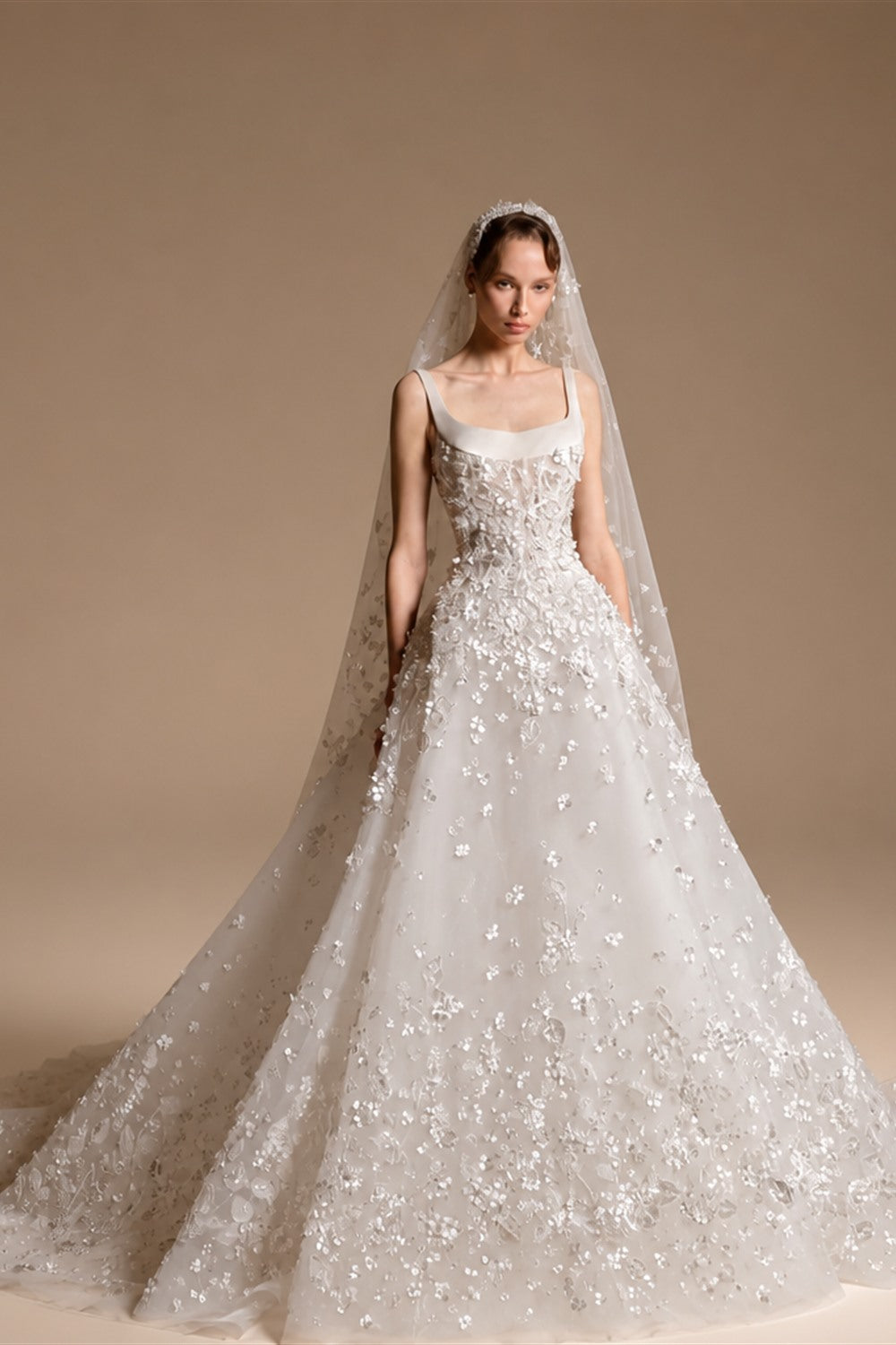 Luxury White Square Neck Beaded Floral Lace Ball Gown Wedding Dress with Veil ZP082