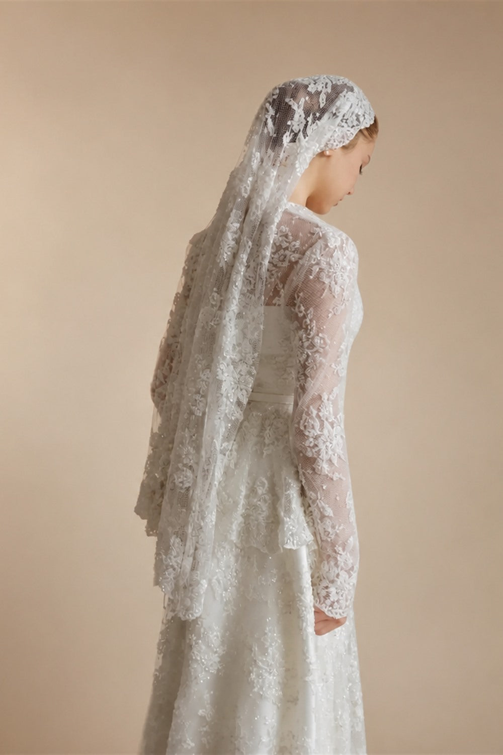 Luxury Custom A Line Wedding Dress Long Sleeve Lace Applique Chapel Train