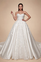 White Satin Strapless Wedding Dress Lace Appliques Sweetheart Neckline Ball Gown ZP010