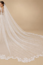 Elegant white Ivory cathedral wedding veil wave shaped lace Bridal veil 3m 4m 5m with Comb  Wedding Accessories Customiz veil