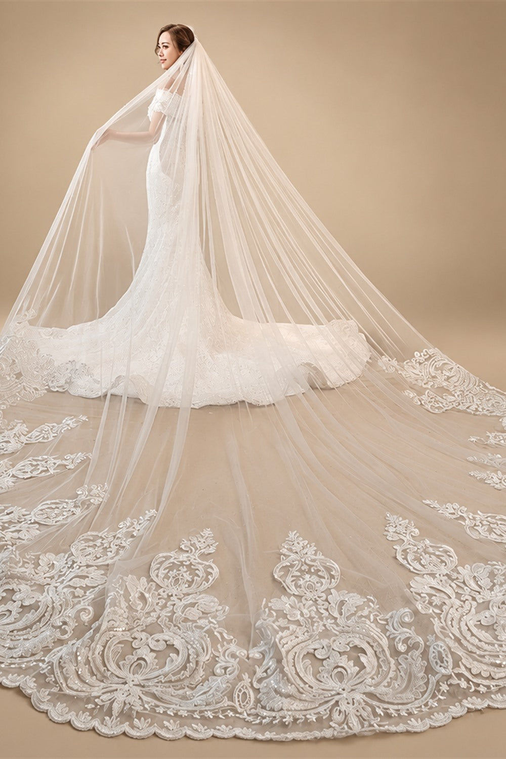 4m Luxury One Layer wedding Veil Cathedral Veil Tulle Bridal Veil With Comb Ivory White Veil Wedding Accessories Customized veil