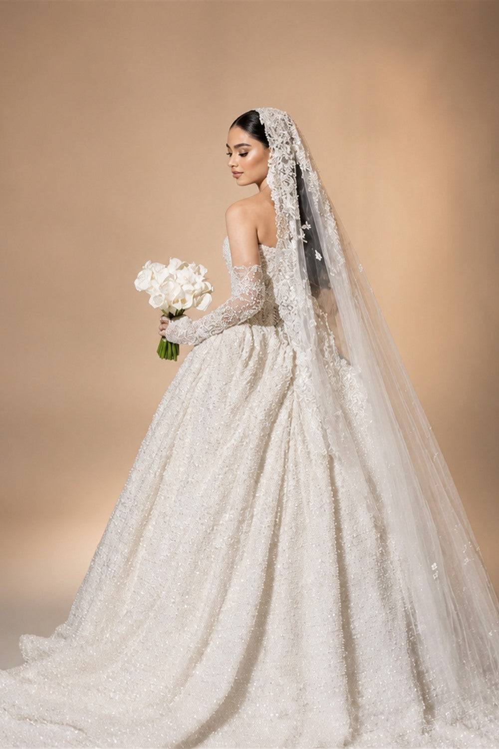 Mocaca Customized Luxury Sequins Lace Applique Ball Gown Wedding Dress Off Shoulder Appliques Long Sleeve Bridal Gown