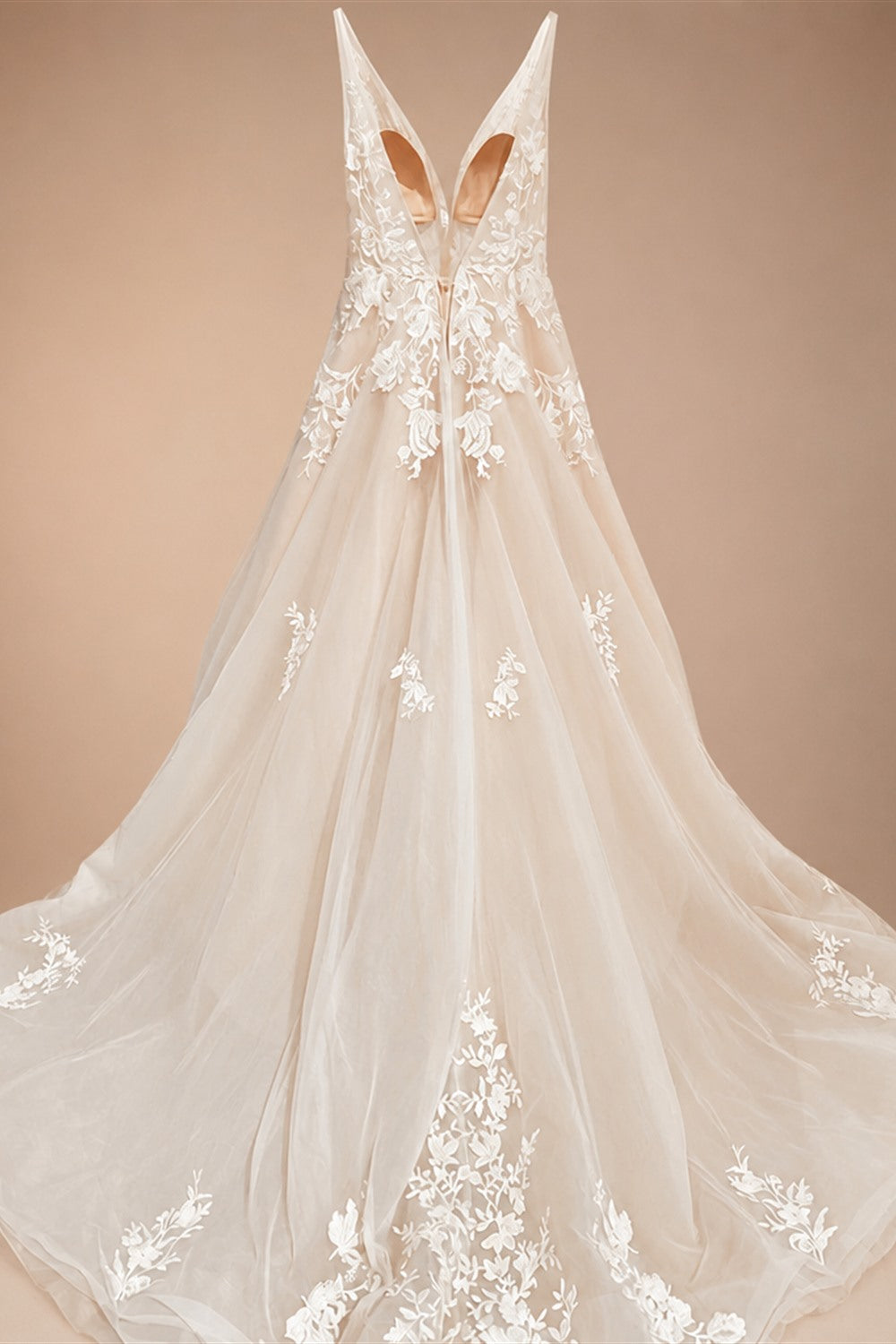 Vintage Lace V-Neck Tulle Wedding Dress Sleeveless Lace Bride Dresses Sexy Backless Open Back Robe De Mariee Customized