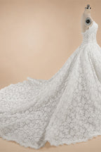 White Floral Lace Strapless Bridal Gown Sweetheart Neckline Front Button Ball Gown ZP011