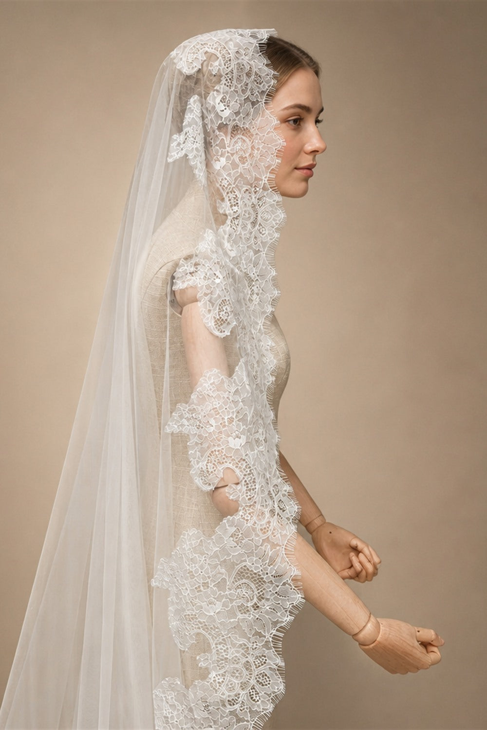 Customized Long Mantilla Veil with Eyelash Lace, 2.5m/3m Ivory Veil with Hidden Comb, Chantilly Eyelash Lace Wedding Veil