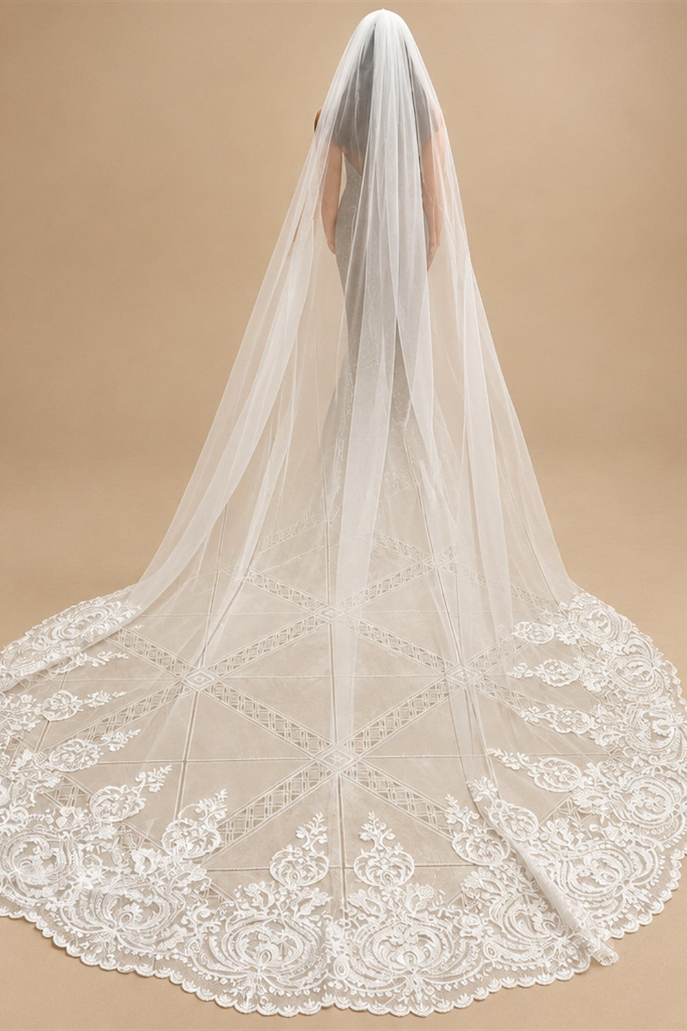 4m Luxury One Layer wedding Veil Cathedral Veil Tulle Bridal Veil With Comb Ivory White Veil Wedding Accessories Customized veil