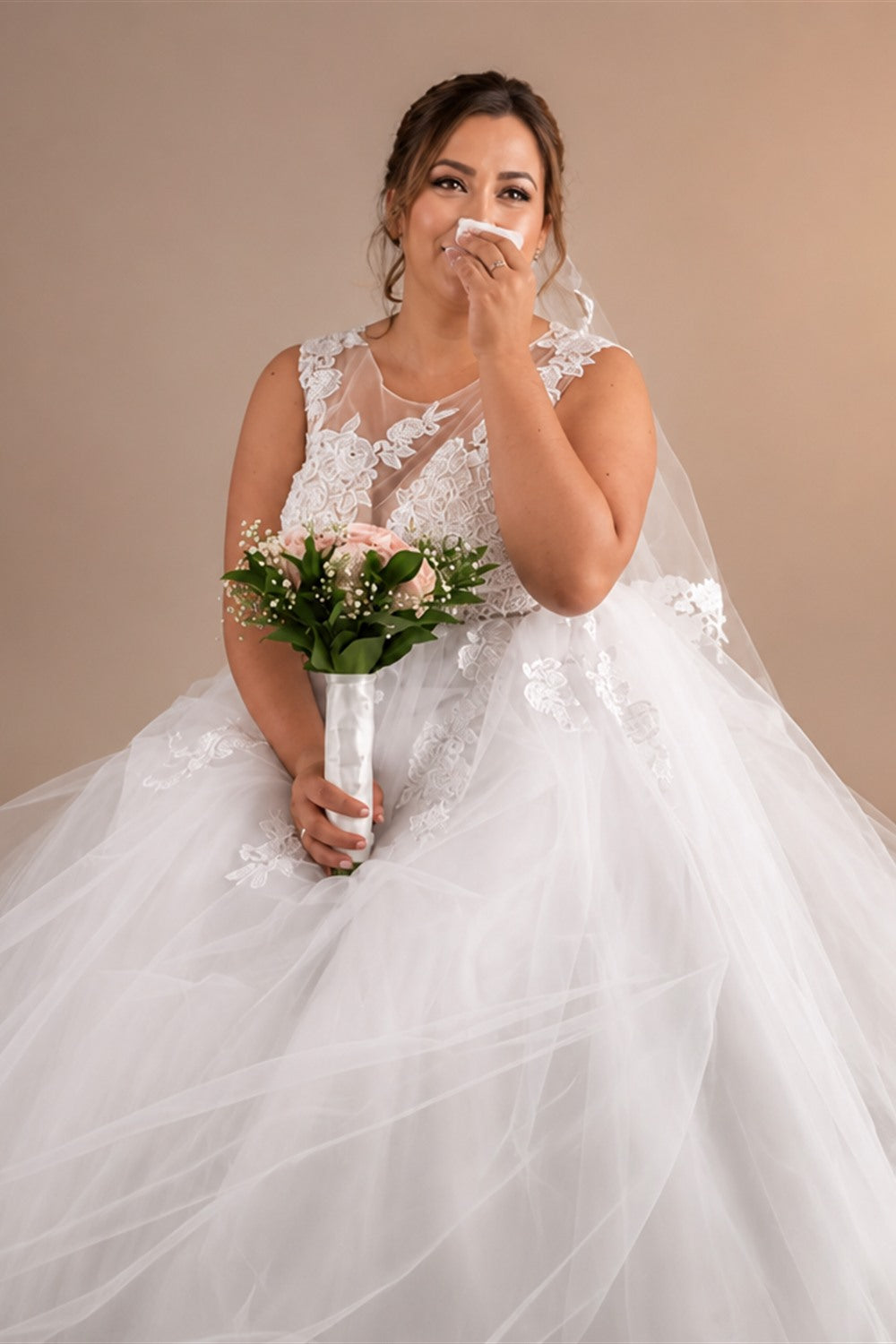 LORI Scoop Lace Applique A Line Wedding Dresses Sleeveless Tulle Boho Bridal Gowns Long Train Elegant Princess Dress Customized