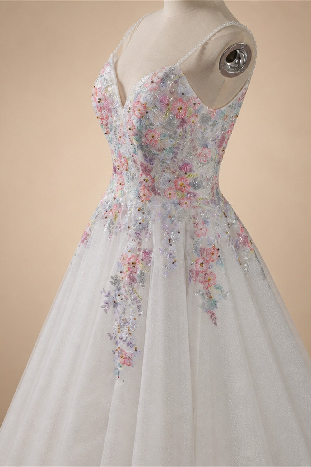 Glamorous White Floral Applique A-Line Tulle Wedding Dress with Train ZP066