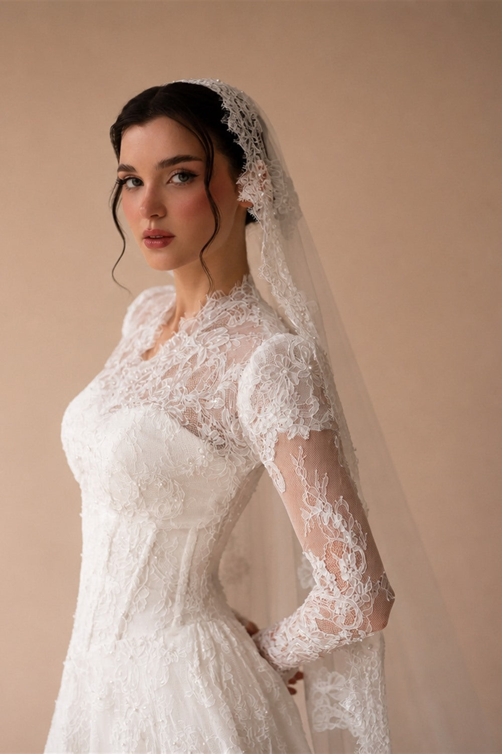 Romantic White Lace Long Sleeve A-Line Wedding Dress with Veil ZP109