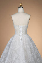 White Corset Strapless Lace Applique Tulle Bridal Ball Gown Wedding Dress ZP008