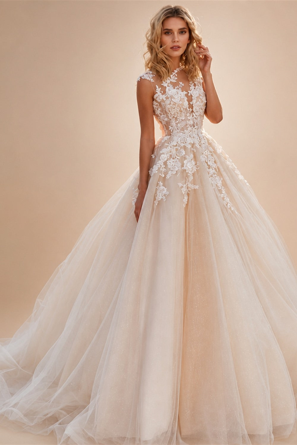 LORI Scoop Lace Applique A Line Wedding Dresses Sleeveless Tulle Boho Bridal Gowns Long Train Elegant Princess Dress Customized