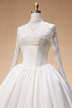 Classic Long Sleeve Lace Ball Gown Wedding Dress ZP180