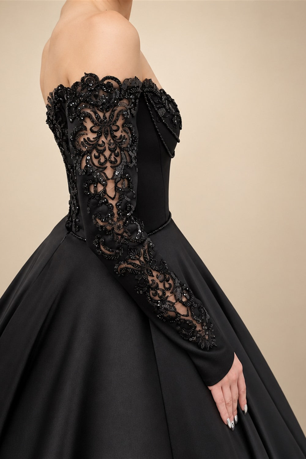 Black Luxury Gothic Wedding Dress Heavy Beading Lace Ball Gown ZP198