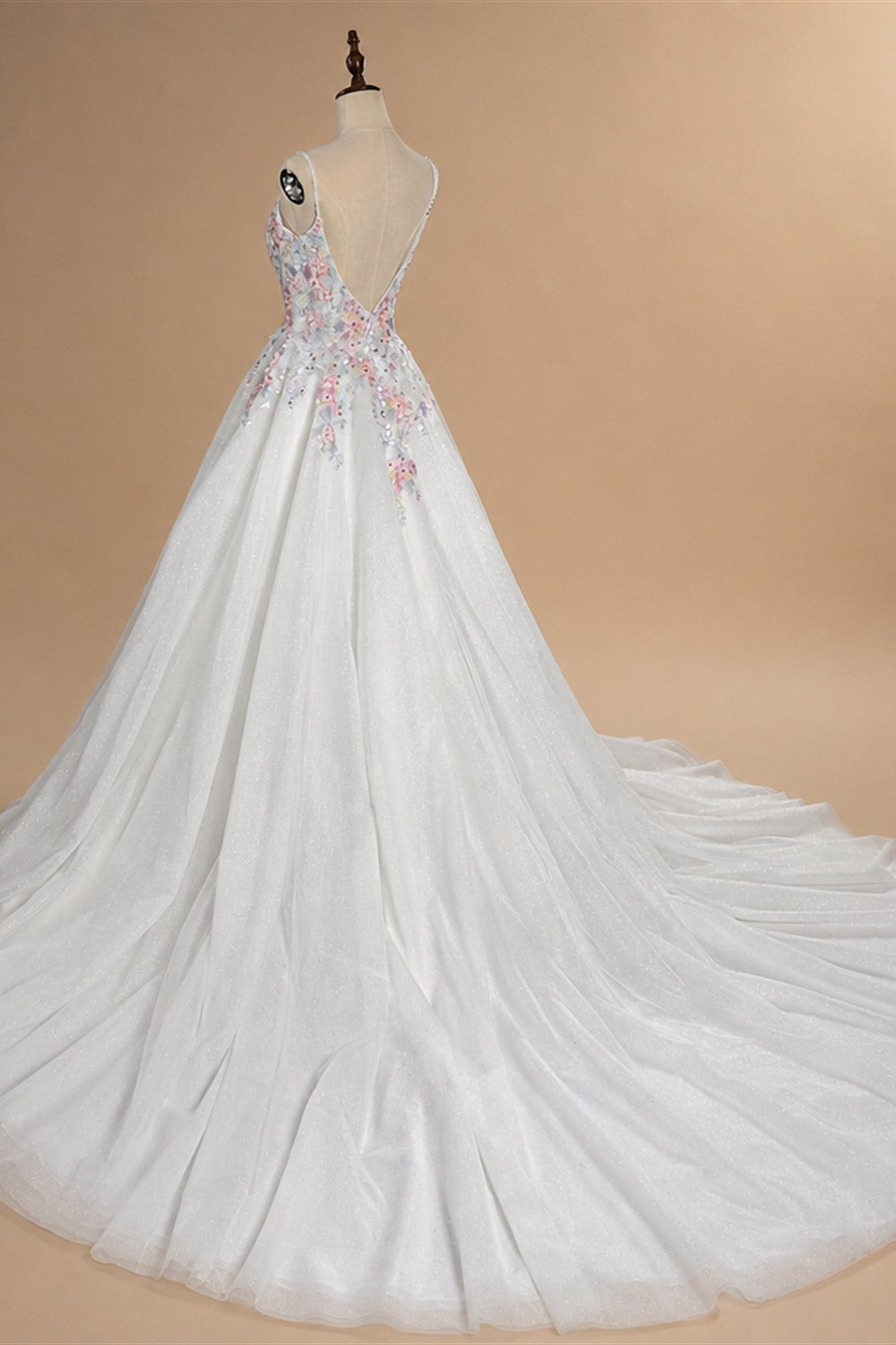 Glamorous White Floral Applique A-Line Tulle Wedding Dress with Train ZP066