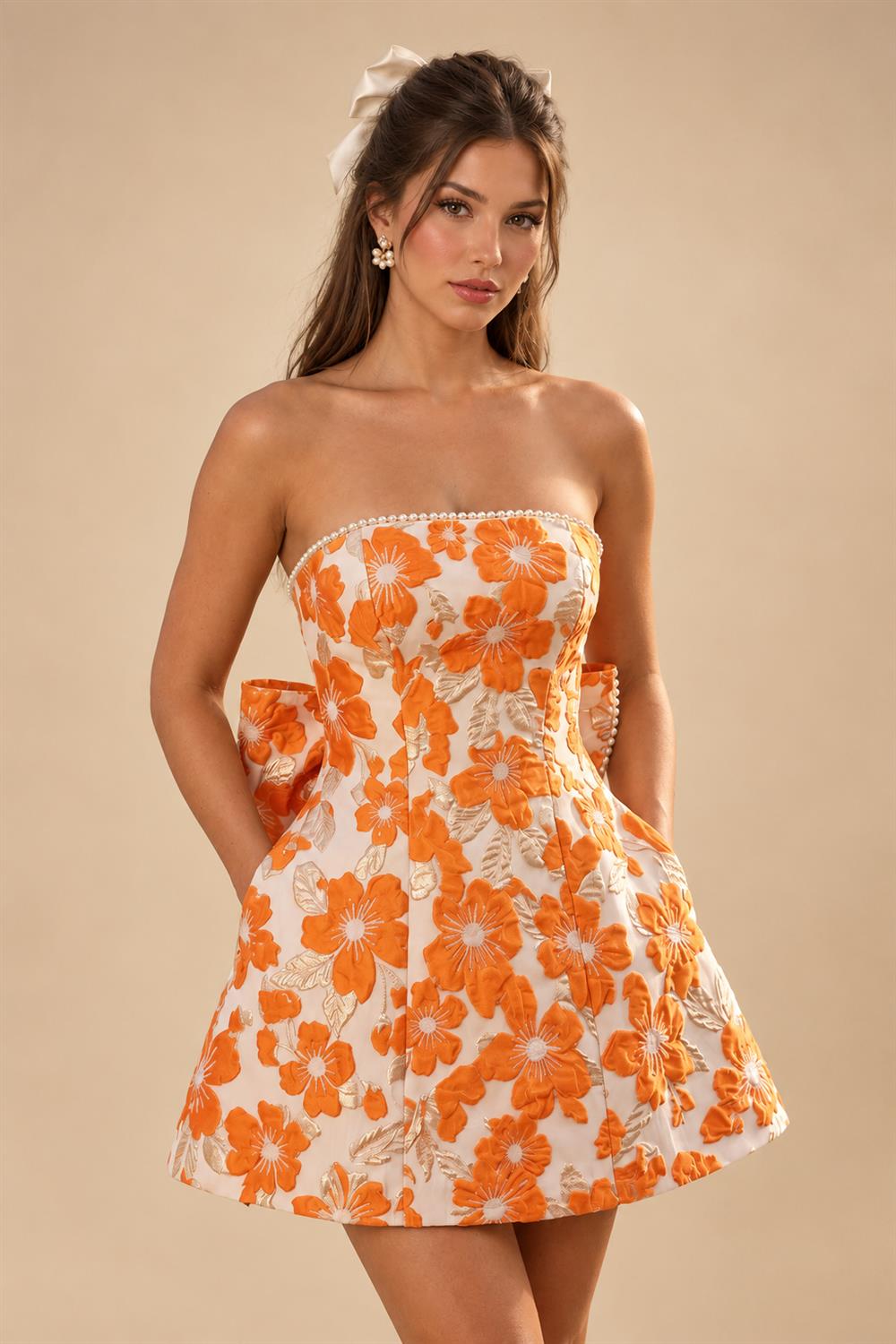 Jacquard A-Line/Princess Strapless Short Homecoming Dresses with Bow & Pearls (SHI22370324)