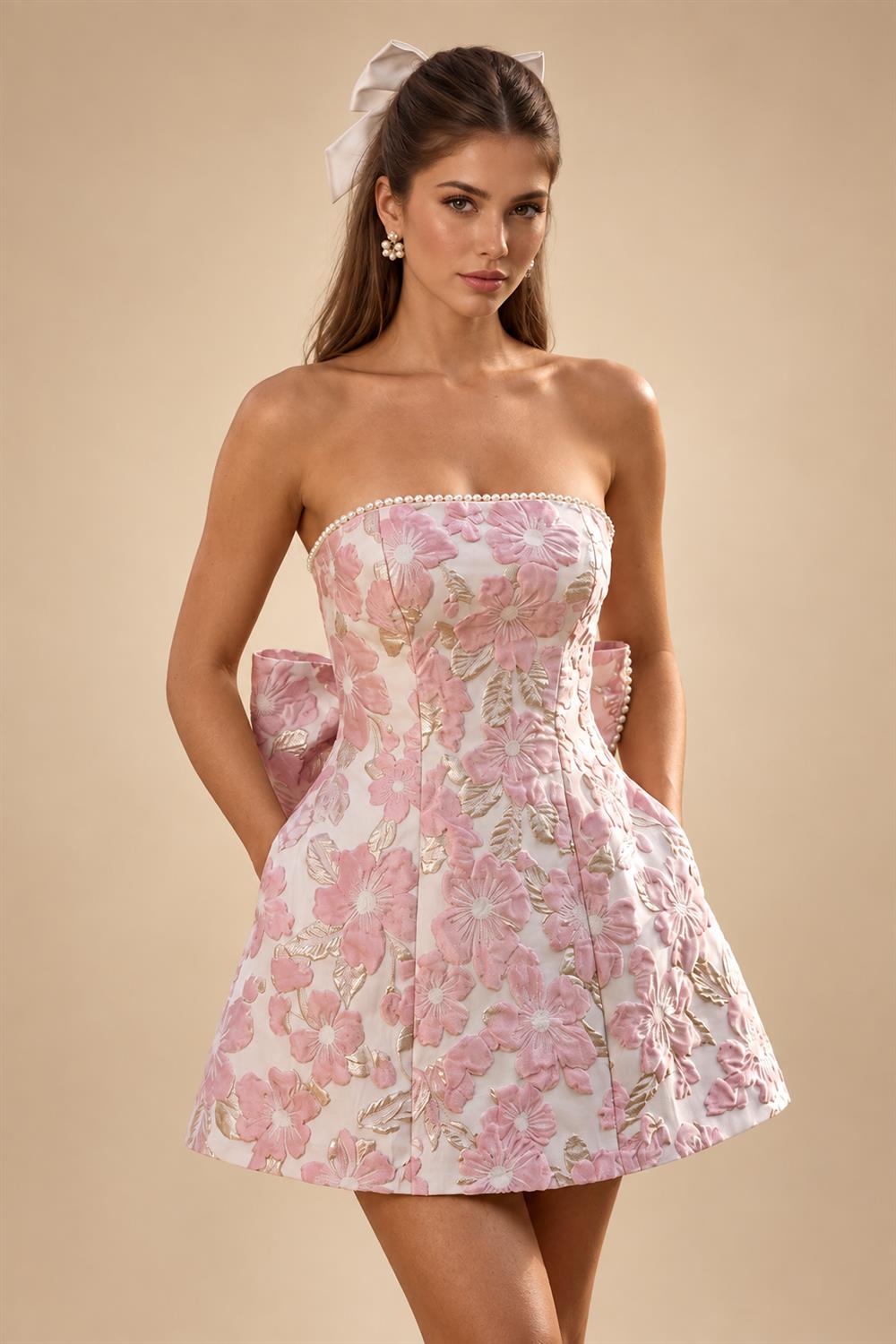 Jacquard A-Line/Princess Strapless Short Homecoming Dresses with Bow & Pearls (SHI22370324)
