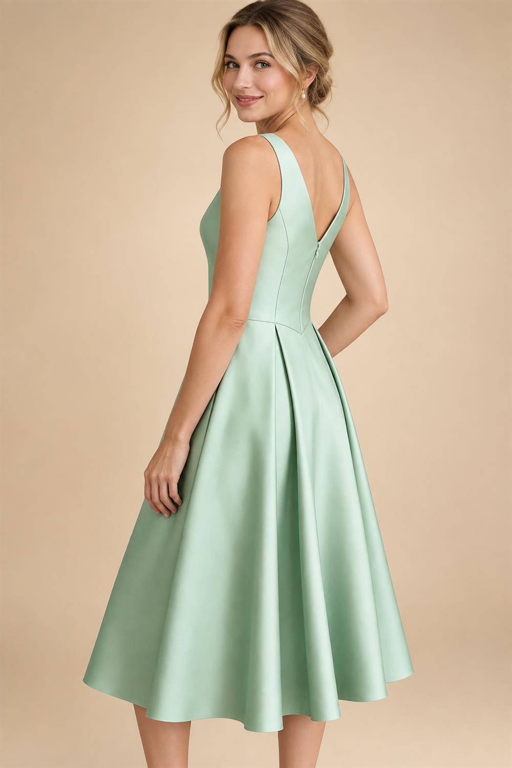 A-Line/Princess Scoop Neck Satin Tea-Length Mother of the Bride Dresses with Pockets (SHI22500122)