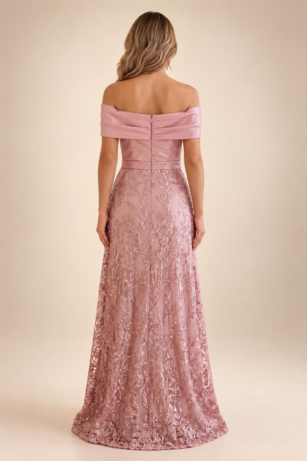 A-Line/Princess Scoop Neck Chiffon Maxi Mother of the Bride & Groom Dresses with Lace Appliques, Sweep Train & Pleats (SHI22501636)